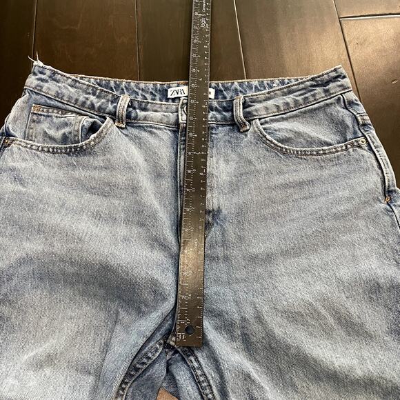 Zara High Rise Wide Leg Jeans Light Wash Distressed Women's Size 12 - Picture 4 of 6